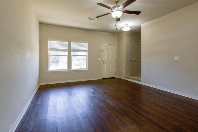 Building Photo - 150 Peoria Blvd
