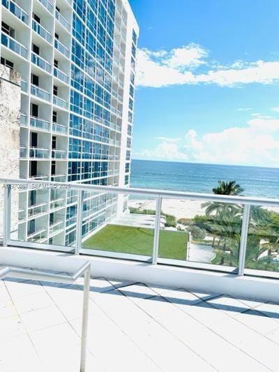 Building Photo - 6801 Collins Ave