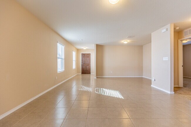 Building Photo - 11742 Silver Sky