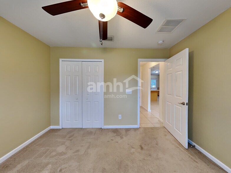Building Photo - 3090 SW Boxwood Cir