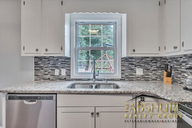 Building Photo - 2632 Meyerswood Dr