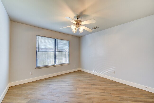Building Photo - 3604 Omeara Dr