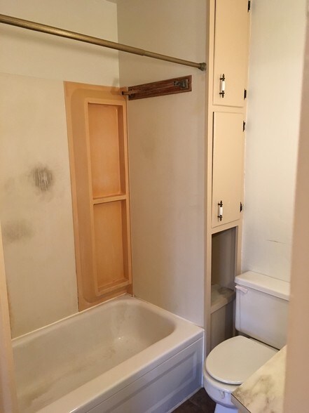 Building Photo - 97 W Michigan Ave