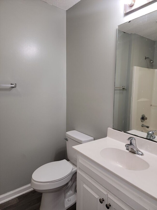 Building Photo - 101 Keyport Ct