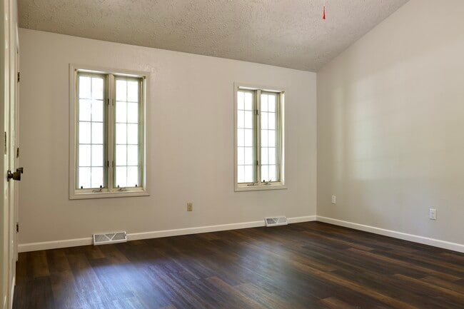 Building Photo - 17051 Lemming Ln