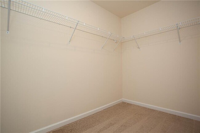 Building Photo - 4355 Almanor Cir