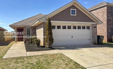 Building Photo - 136 Pitts Griffin Drive