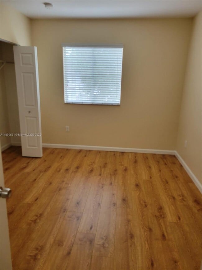 Building Photo - 2707 SW 82nd Ave