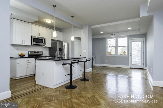 Building Photo - 4707 9th St NW