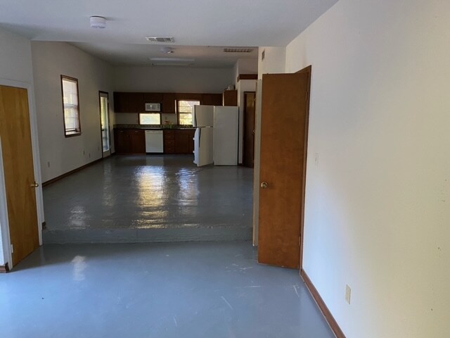 Building Photo - 2007 Whitebead Trail