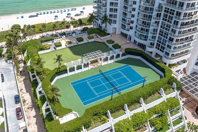 Amenities - 6365 Collins Ave