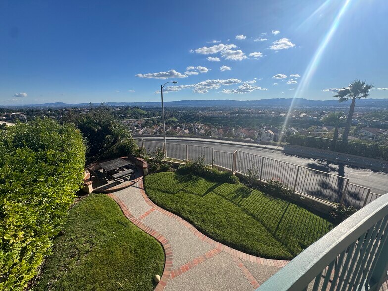 Building Photo - 11956 Stone Gate Way