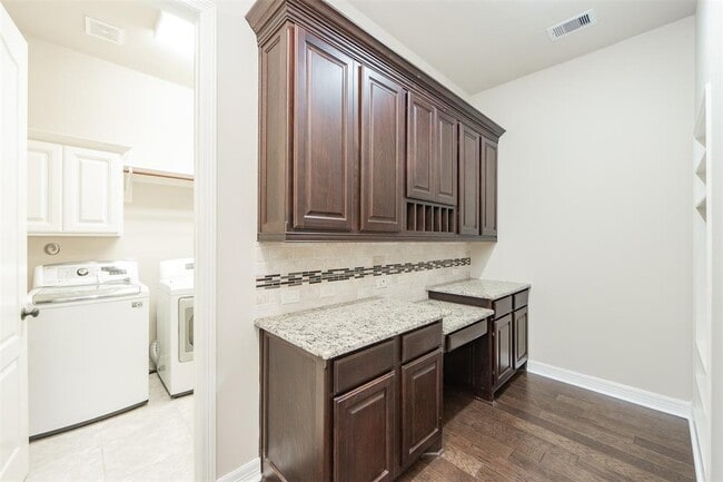 Building Photo - 5115 Kenton Pl Ln