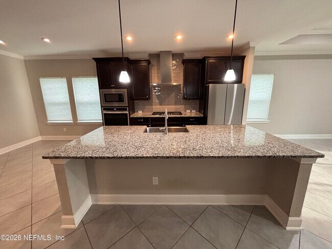 Building Photo - 212 Willow Crk Ct