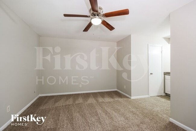 Building Photo - 4903 Shatner Dr