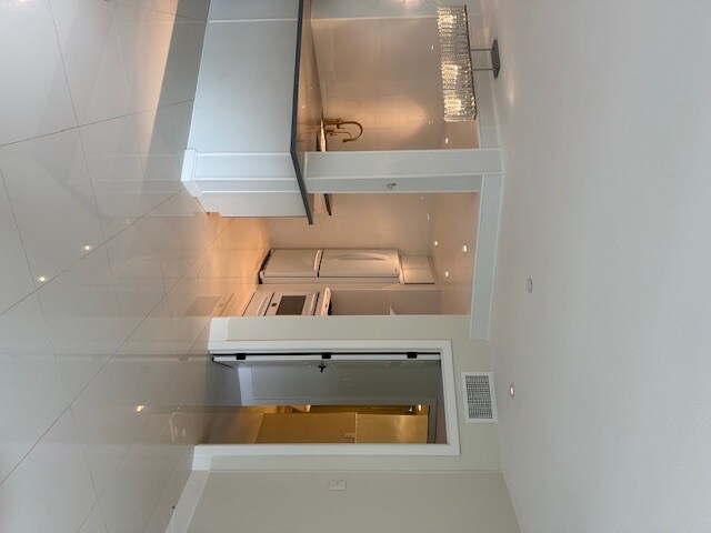 Building Photo - 1048 Calle Del Cerro