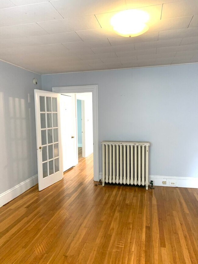 Building Photo - 33 O&#39;Brion St.
