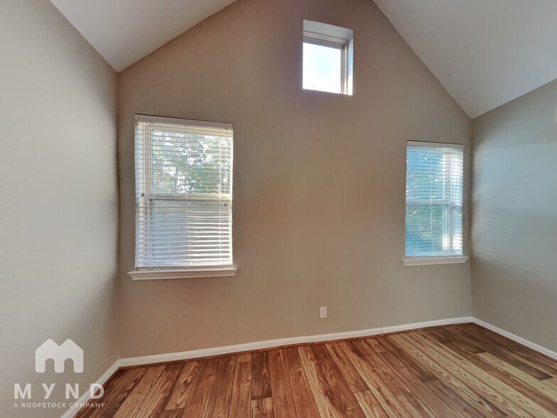 Building Photo - 118 Cheswood Forest Dr