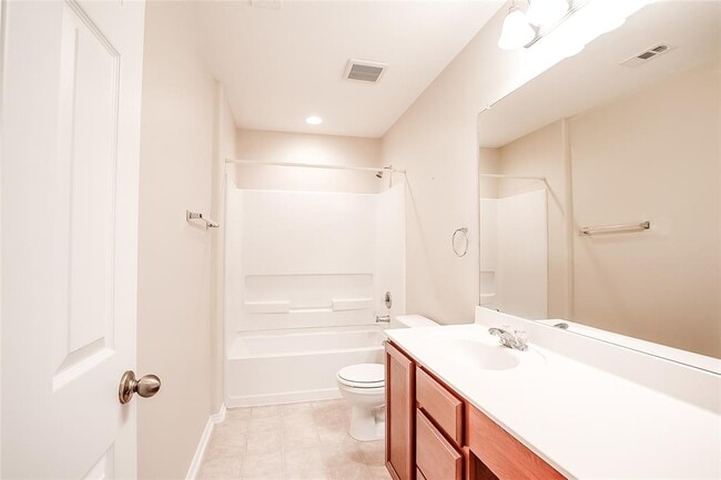 Building Photo - 123 Mancos Dr