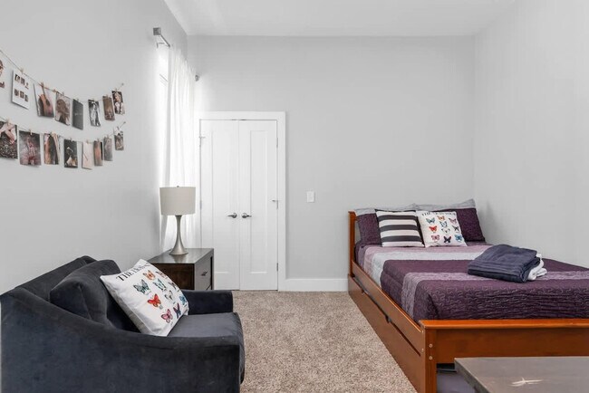 Building Photo - 12A Fern Ave