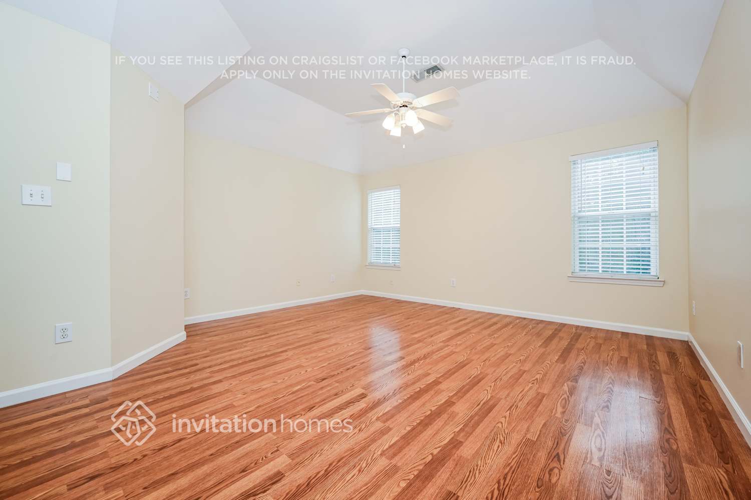 Building Photo - 255 Briarsweet Way
