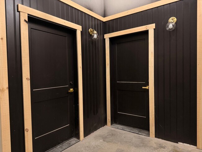 Building Photo - 2 bedroom/1 bathroom NEW LUXURY apartment in Red Lion, PA