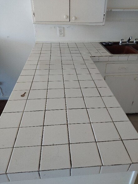 Building Photo - 107 South St