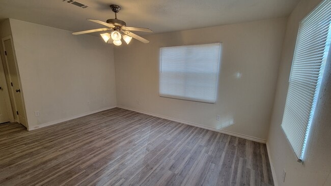 Building Photo - 109 Will St