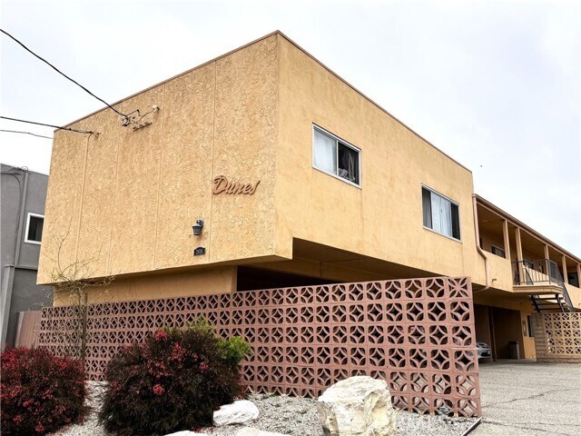Primary Photo - 21024 Reynolds Dr