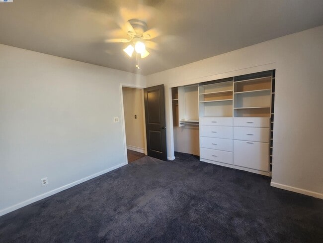 Building Photo - 1127 Mataro Ct
