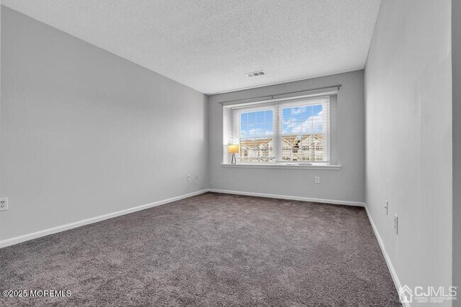 Building Photo - 1236 Edpas Rd
