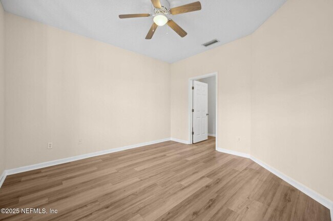 Building Photo - 12301 Kernan Forest Blvd