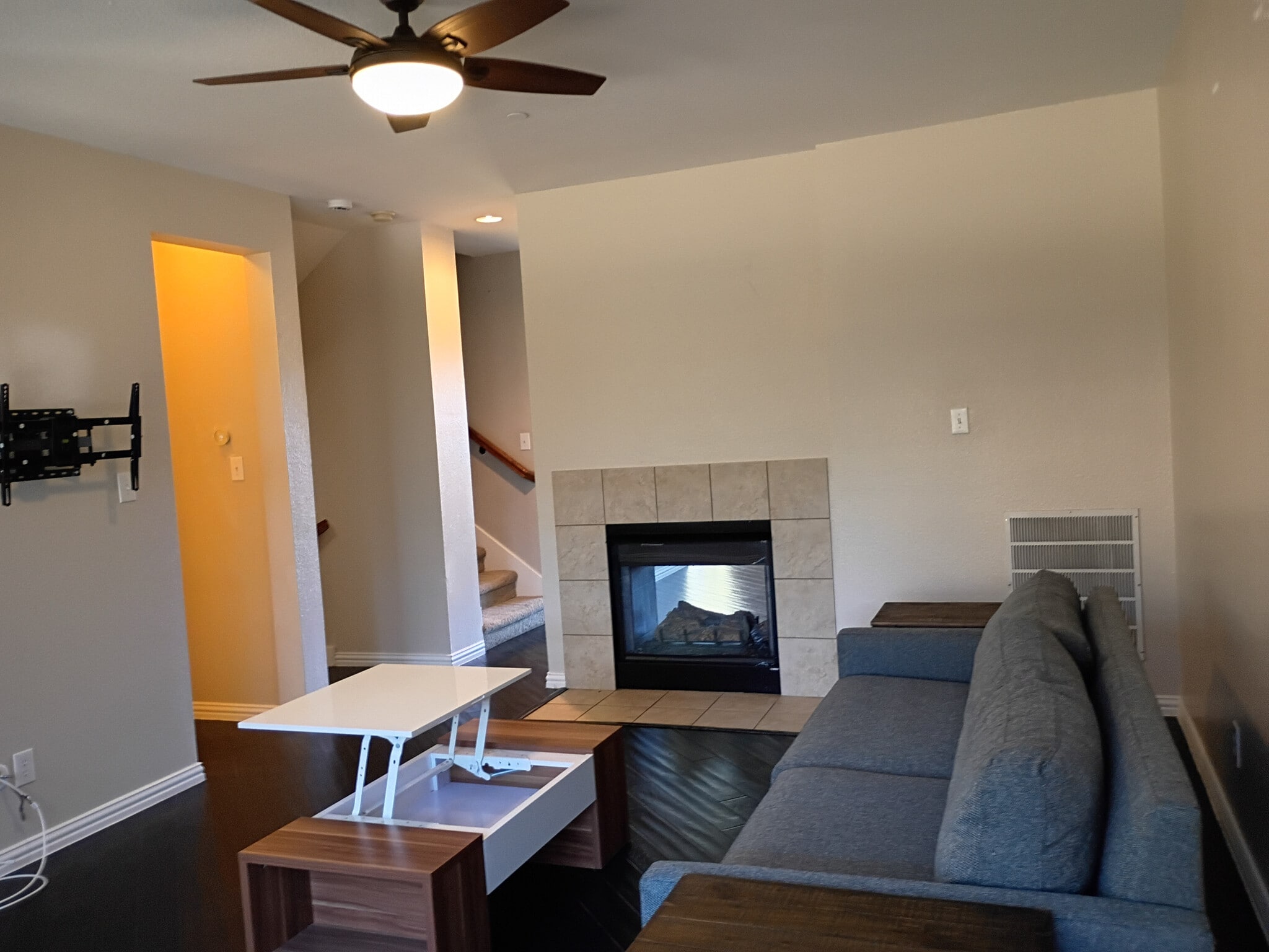 Building Photo - Room in Townhome on Chase Ln