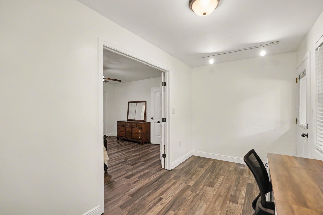 Building Photo - 1830 Myrick Rd