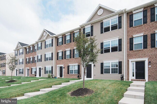 Building Photo - 51 Nittany Ct