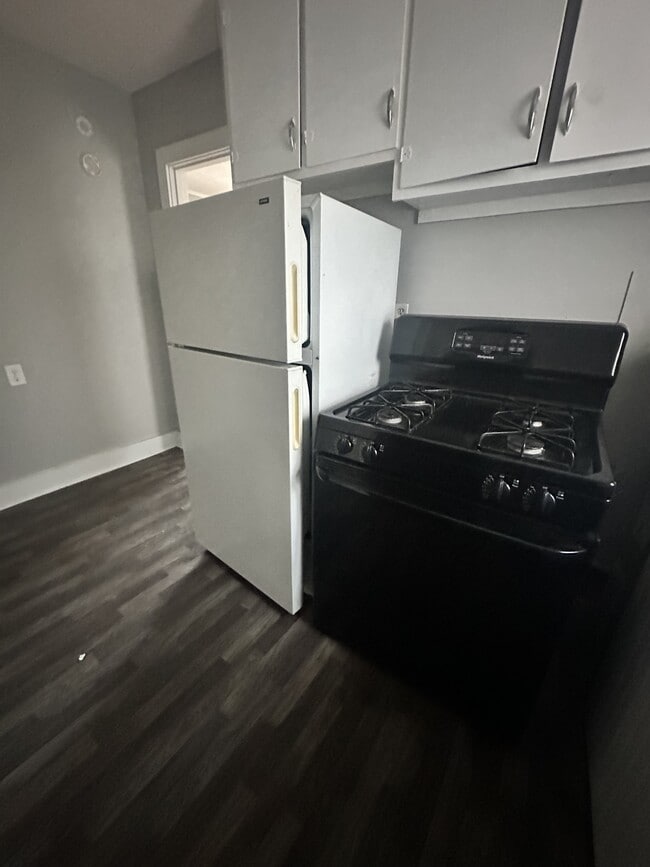 Building Photo - 303 E 22nd St