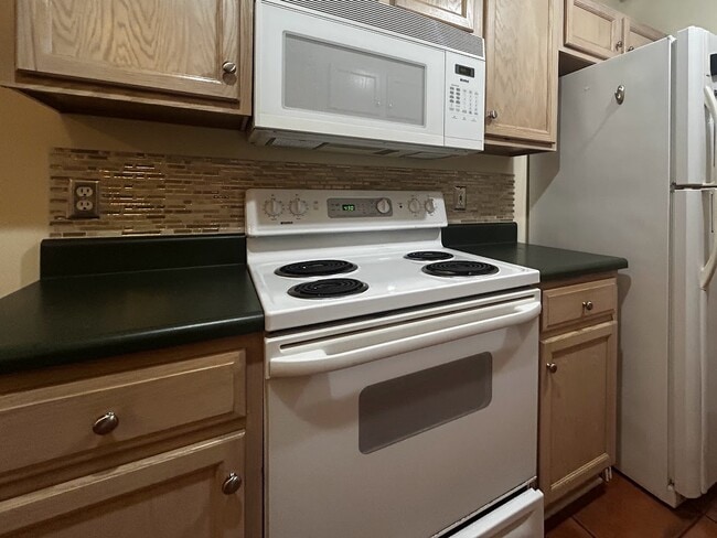 Building Photo - 2142 Delta Way