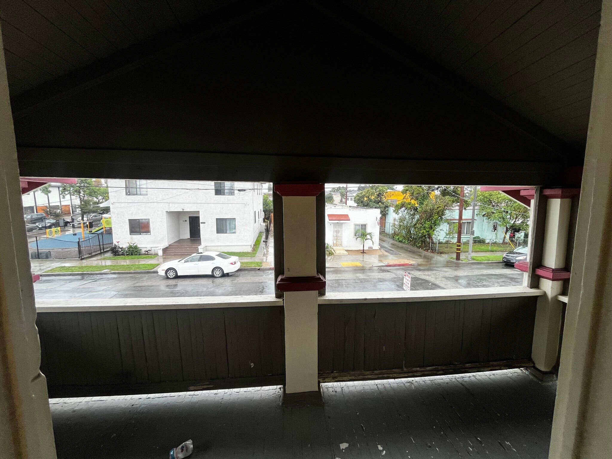 Building Photo - 201 E Eagle St