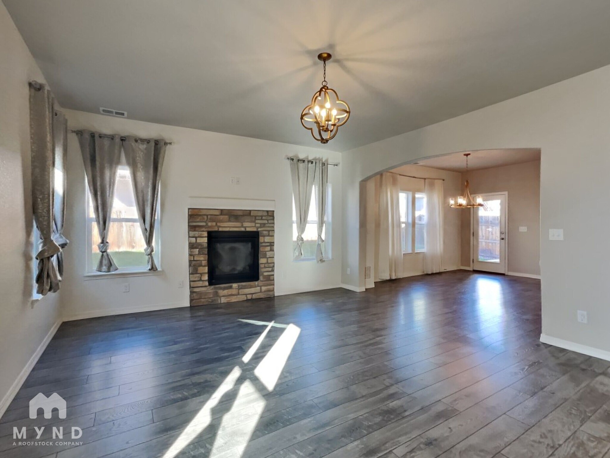 Building Photo - 7074 New Meadow Dr