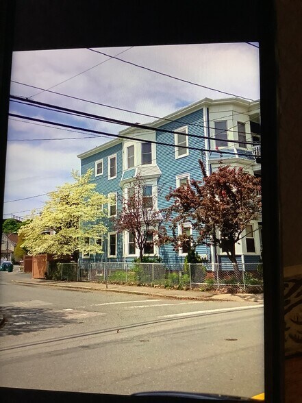 Building Photo - 230 Euclid Ave