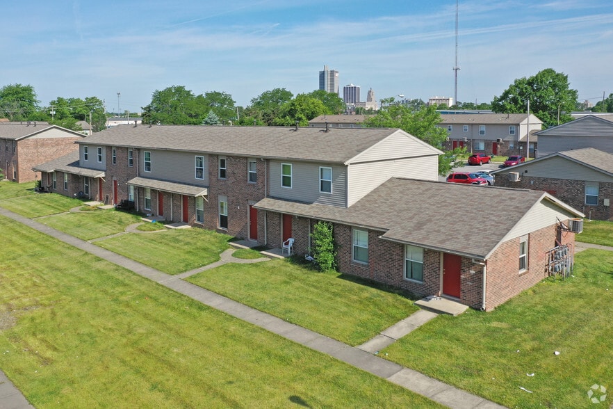 Primary Photo - River Pointe Townhomes