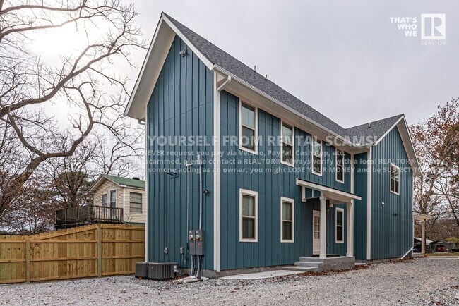 Building Photo - 101 S Hill Ave