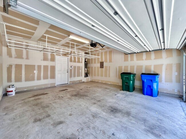 Building Photo - 11909 Mercantile Ln