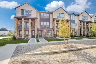 Building Photo - 3730 Pelican Rst Wy