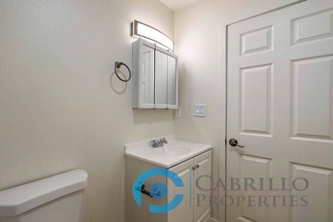 Building Photo - 2261 4th Avenue