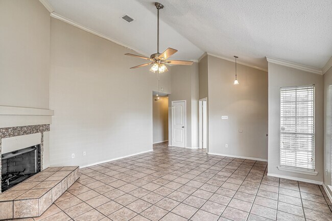 Building Photo - 18614 Seaton Dr