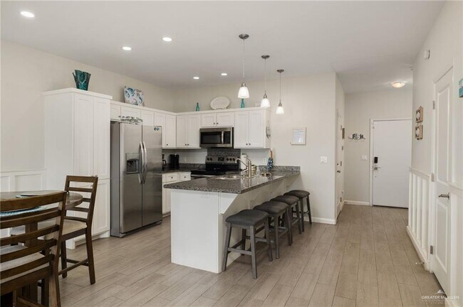 Building Photo - 48520-49402 E Ocean Blvd