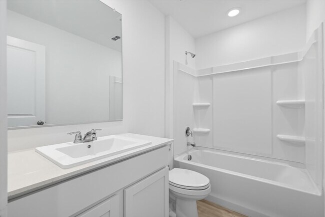 Building Photo - 924 Blue Heron Dr