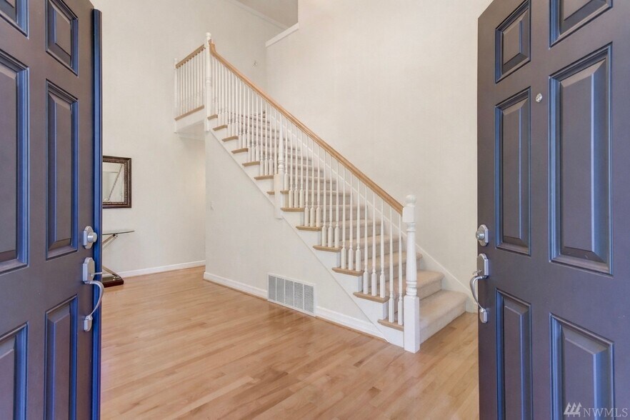 Building Photo - 26025 SE 23rd Pl