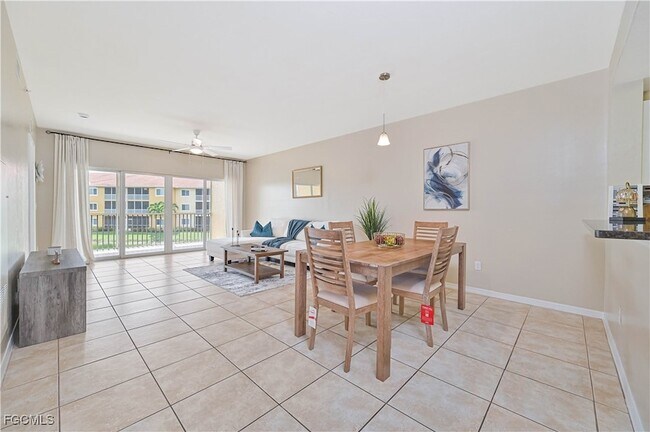 Building Photo - 10010 Maddox Ln